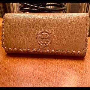 Tory Burch wallet - great color/style